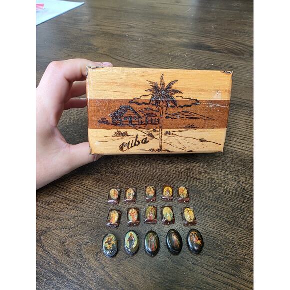 Vintage 1950's Treasure Box - Picture 1 of 16